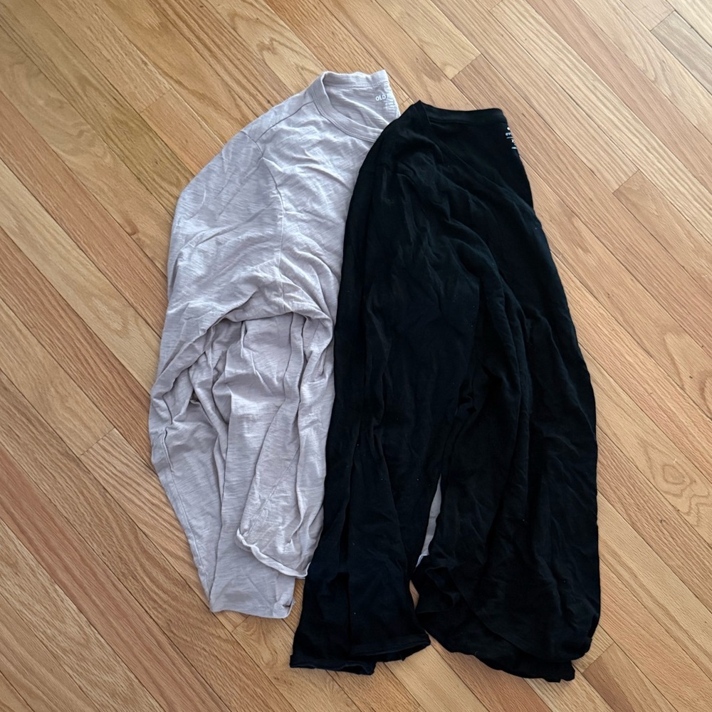 Old Navy Black and Light Gray Women's Long Sleeve Tops